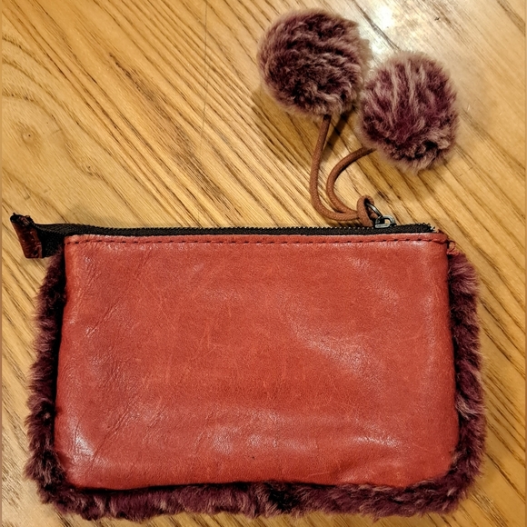 EUC Patricia Nash Burgundy Italian Sheepskin & Sherpa Casual Clutch Purse Bag - Picture 2 of 13